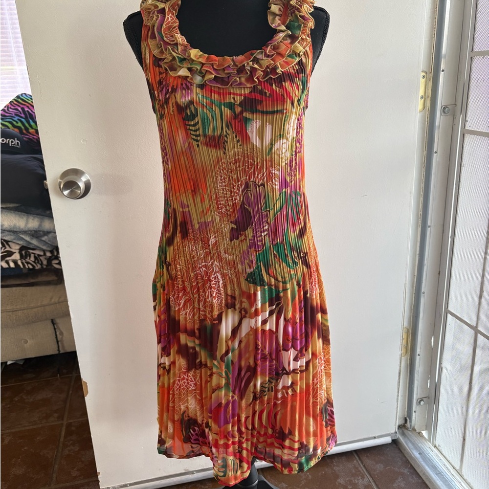 Amanda Lane Vibrant Floral Pleated Midi Dress